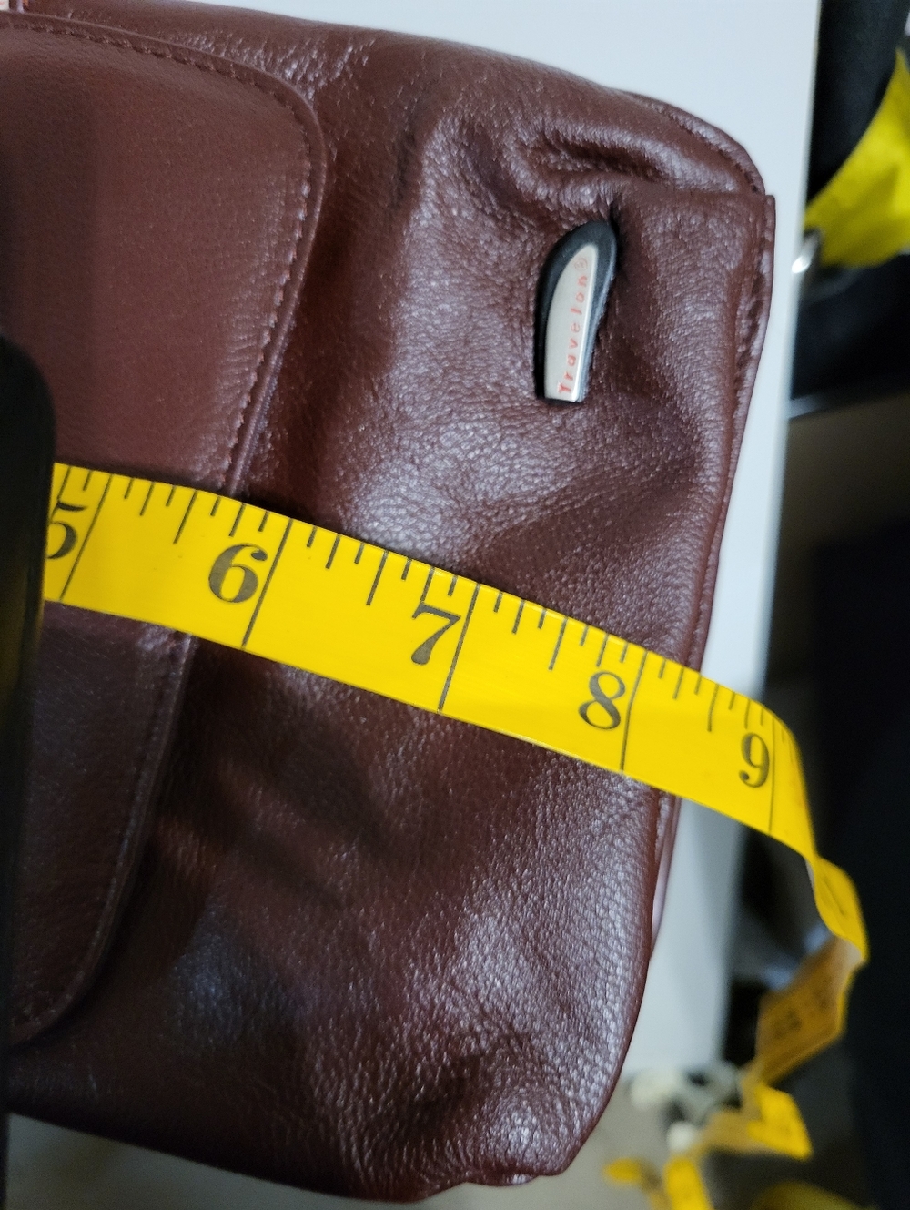 TRAVELON ANTI THEFT LEATHER CROSSBODY BAG - Picture 9 of 11